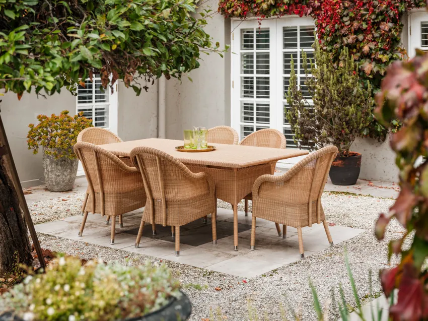 Safi Dining Table Mia Chairs (2)